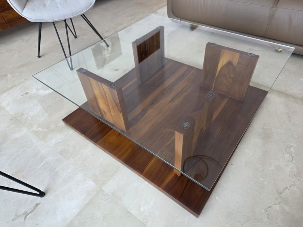 TABLE A MANGER — 1